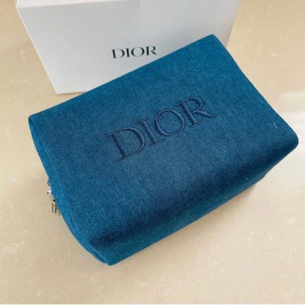 NIB DIOR Makeup Denim Pouch with 4 sizes chains